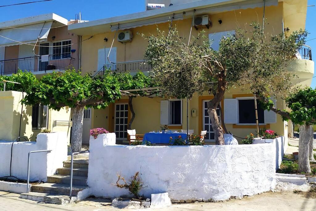 Το Σπίτι Της Μαργαρίτας Στην Παραλία Villa Néa Stýra Eksteriør bilde